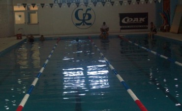 Comenzó la actividad en la pileta de Social