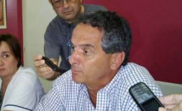 Mauricio Larroucau  “Los análisis determinaron que el agua es apta para consumo”