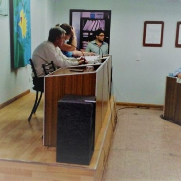 Aprobado por mayoría