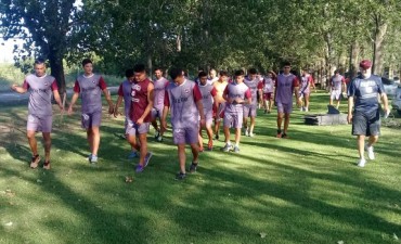 Copa Argentina: Defensores visita a Douglas Haig en el debut