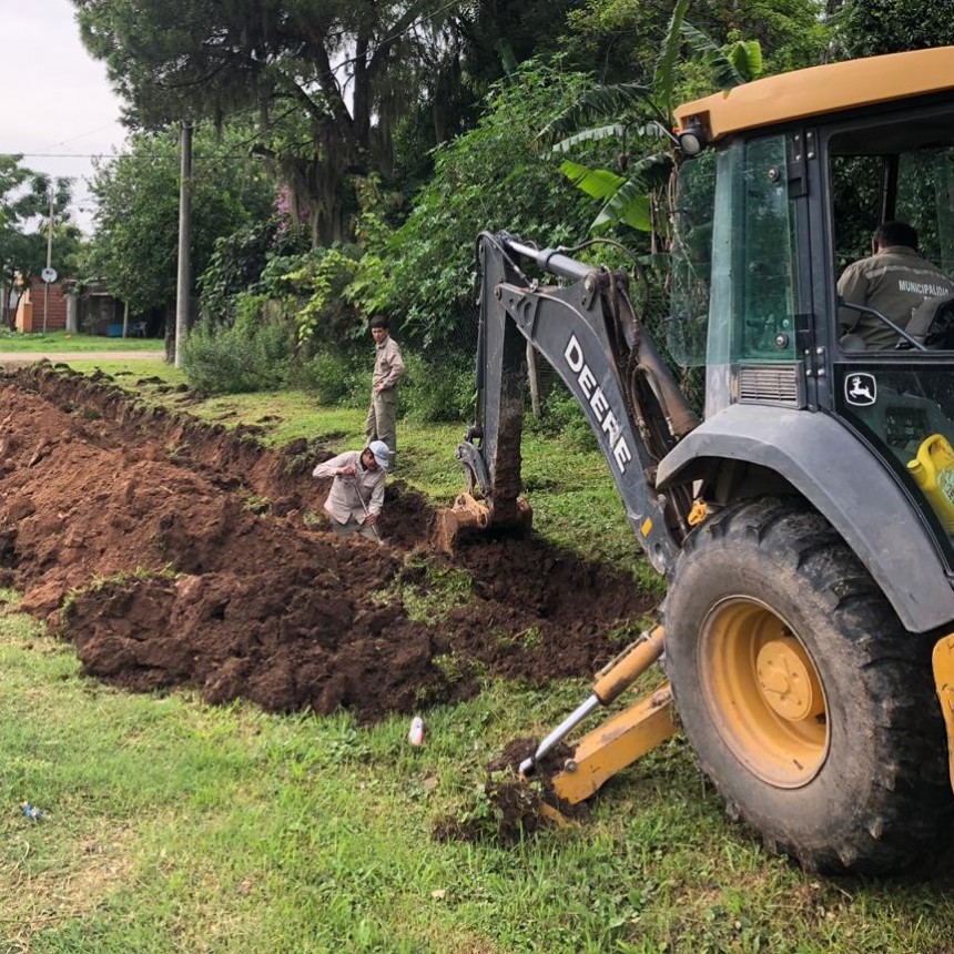 El Municipio realiza trabajos de extendido de  la red de agua potable