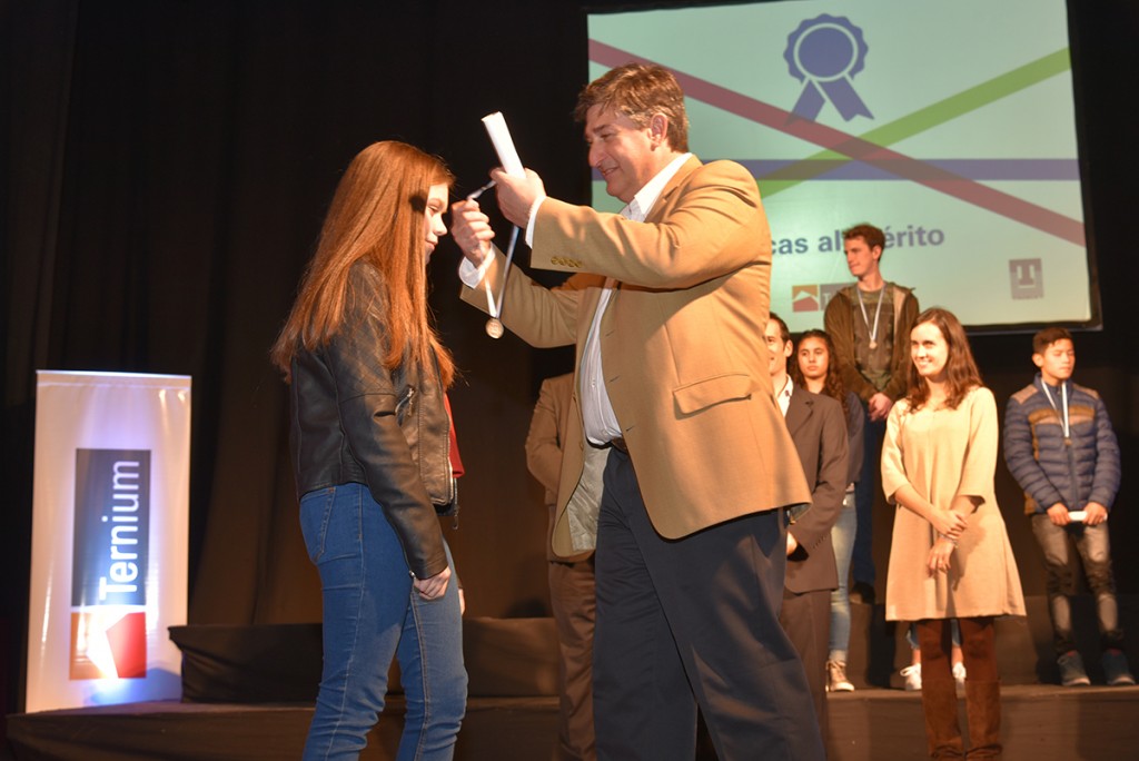 Más Becas al Mérito entregadas por Ternium 