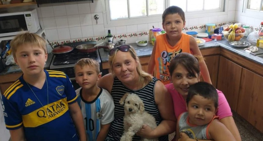 Dino y el reencuentro con su familia