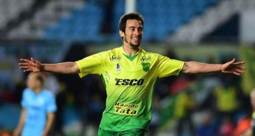 Ciro Rius se consagró campeón de la Copa Sudamericana con Defensa y Justicia