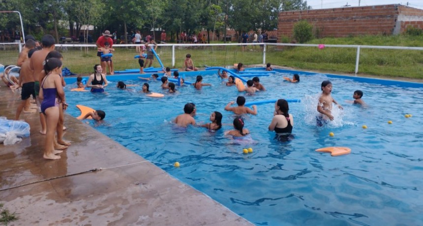Con variadas actividades, continúan la escuelas de verano 