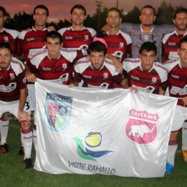 Defensores goleó 5 a 2 a Racing en el reinicio del Torneo Argentino A