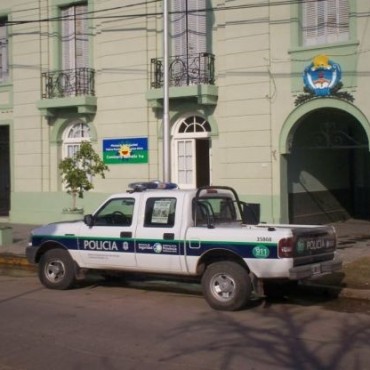 Detienen a un hombre tras robar a una mujer en la vía publica