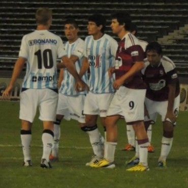 Defensores recibe a Cipolletti de Río Negro