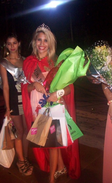 Eugenia Fernández de Villa Ramallo Reina del Río 2015