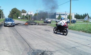 Protesta de trabajadores en el parque Comirsa