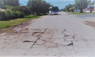 Preocupa el mal estado de calle Leloir