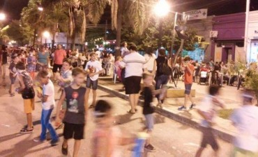 La gente se volcó a la calle