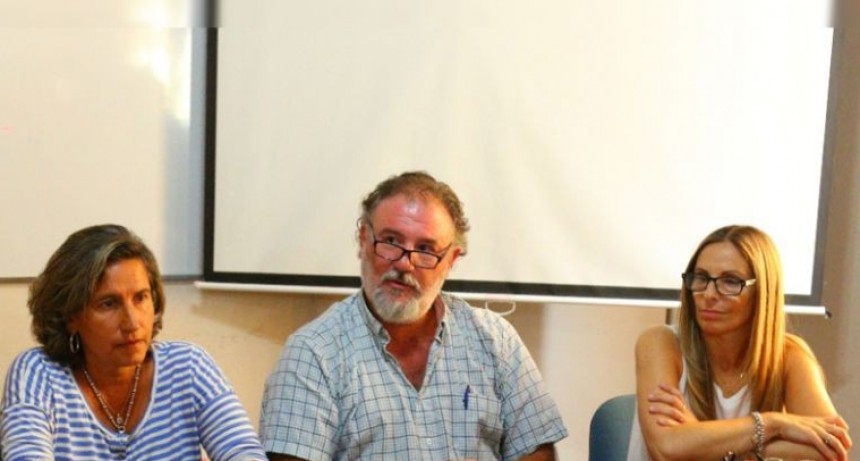 Walter Martínez, director de la Región Sanitaria IV: 