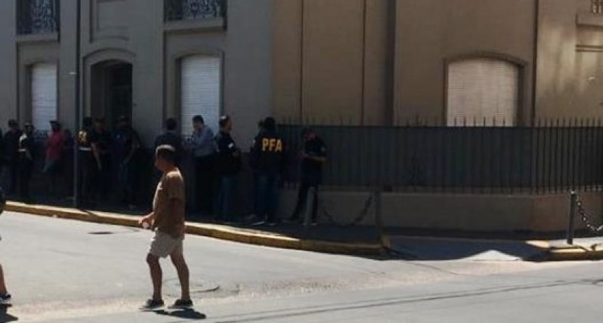 Allanamientos de policía federal