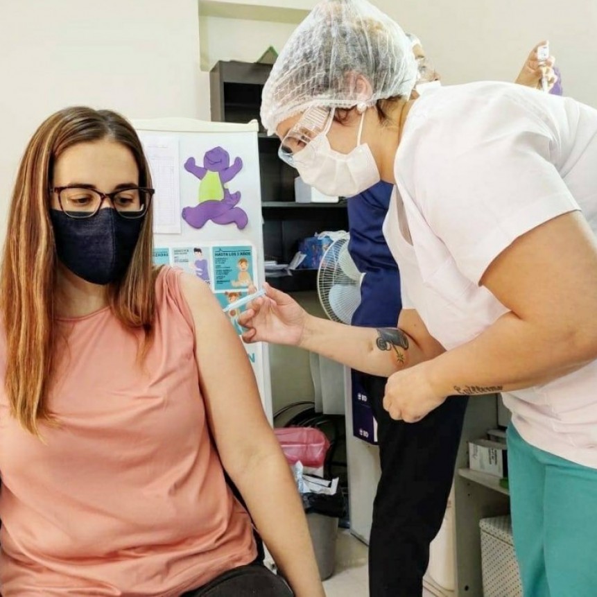 Adelanto: Este martes reciben las vacunas para vacunar a los vecinos contra el Coronavirus