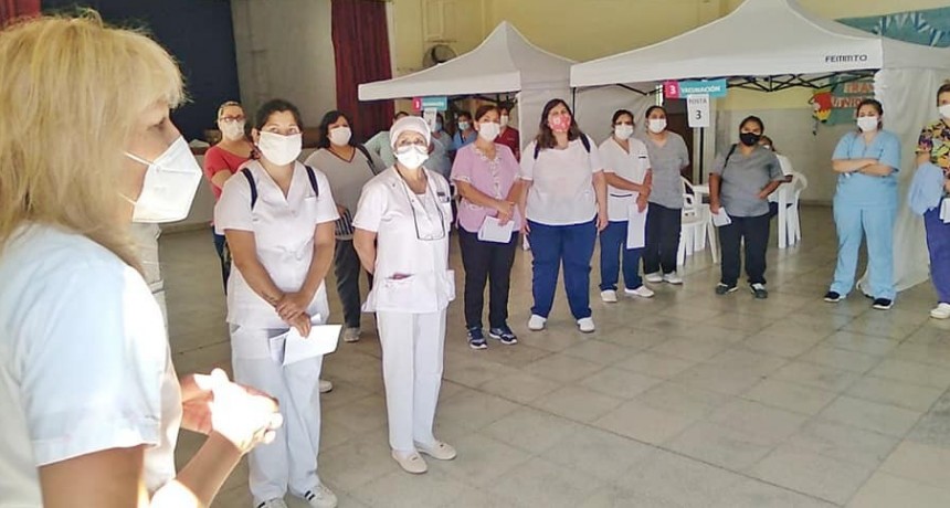 El jueves empiezan a vacunar a la comunidad contra el COVID-19