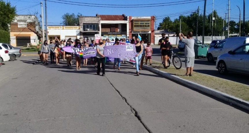 Marcha  y pedidos al Estado