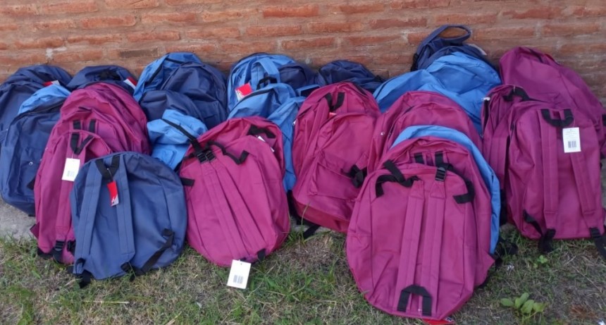ATE comienza a entregar los Kits escolares