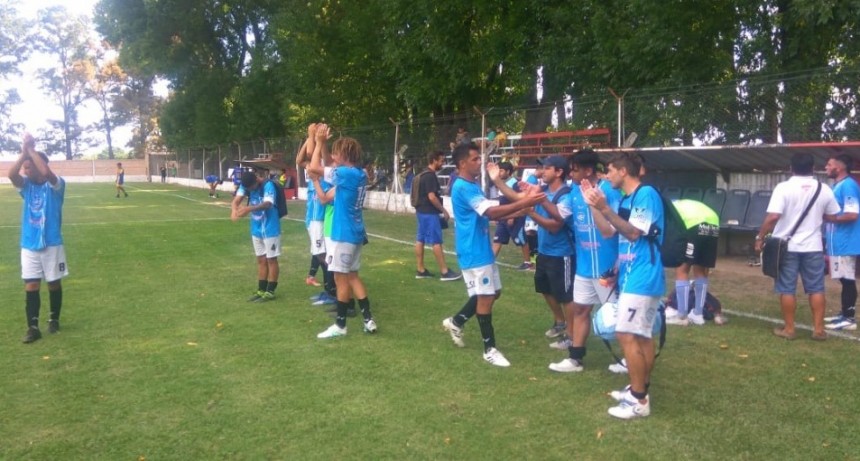 Defensores derrotó a Rojo y Social goleó a 12 de Octubre