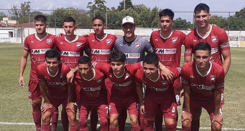 Defensores lo ganó por eficacia y diferencia física