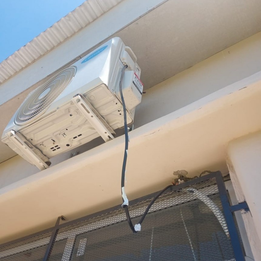  Robaron los caños de cobre de seis aires acondicionados y cortaron cables.