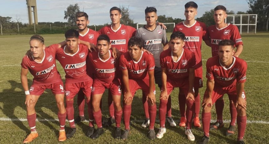 Defensores derrotó a Social en el “Simón Apiza” y sacó ventaja 