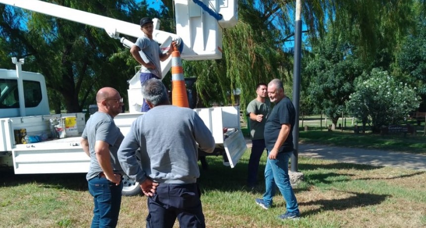 El Gobierno local avanza con obras y mejoras lumínicas en espacios públicos 