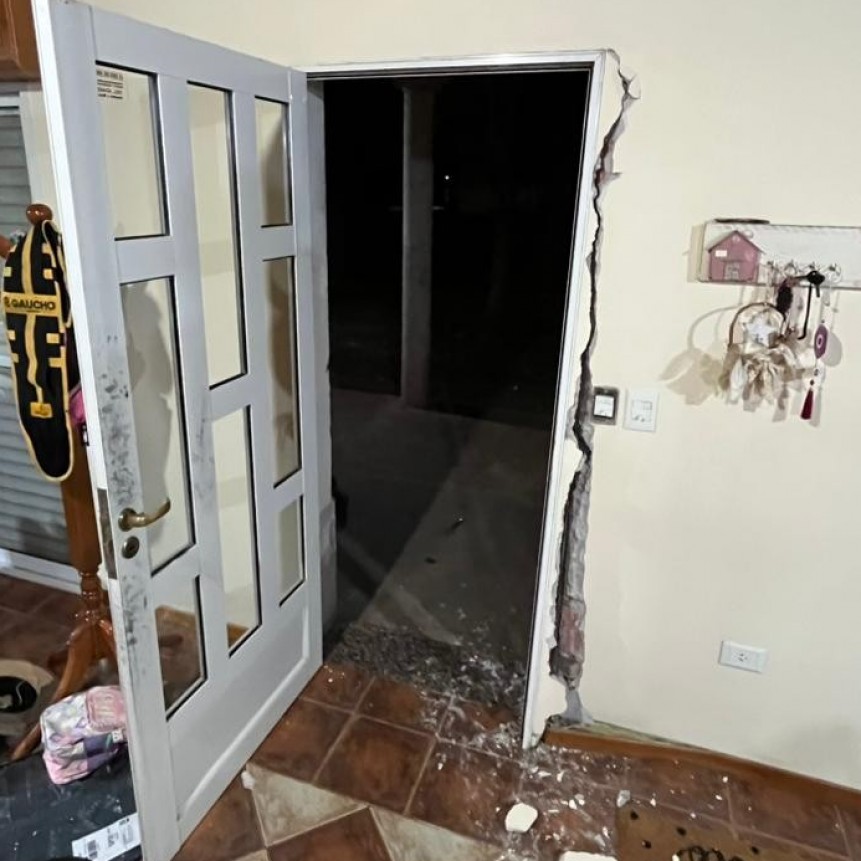 &ldquo;Llegaron disfrazados de polic&iacute;as y nos dieron vuelta la casa&rdquo;