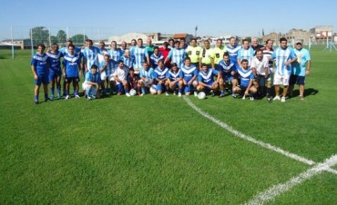 Los veteranos de Ramallo jugaron un inolvidable partido con Racing