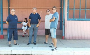 El paso del tren mostró solo al concejal Heredia en representación del FpV