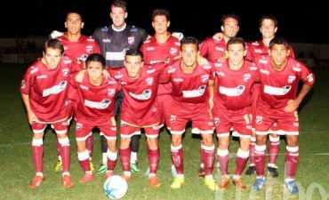 Defensores derrotó a La Emilia 3 a 2 y se quedo con la Copa Amistad