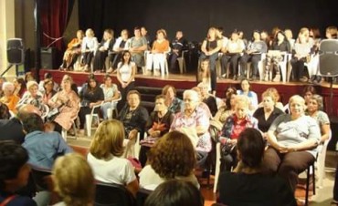 El municipio homenajeo a 76 mujeres destacadas