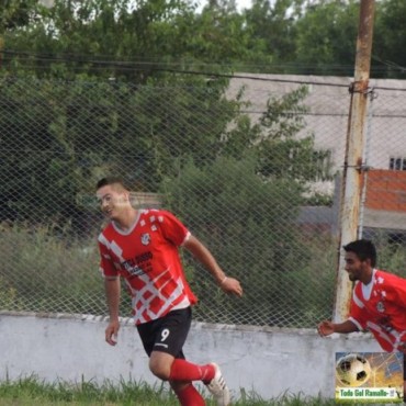 Matienzo gole&oacute; a 12 de Octubre con cuatro goles de Fern&aacute;ndez