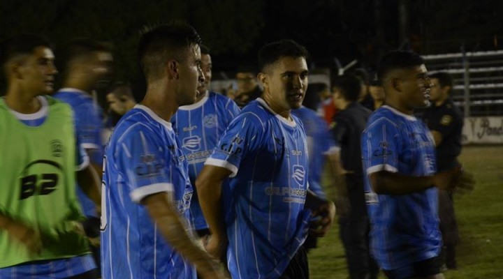 Social recibe a Las Palmeras buscando el pasaje a octavos de final