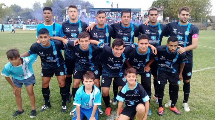 Social cayo con Paraná pero el gol de Monzón mantiene la ilusión