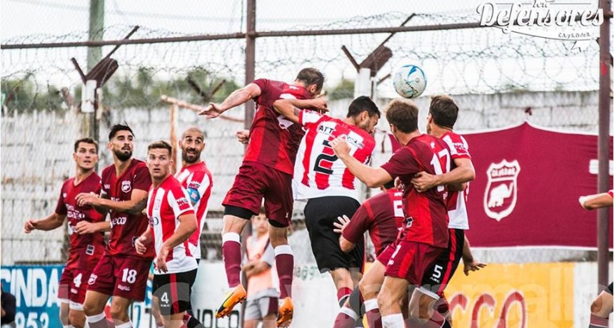 Defensores igualó con Sansinena y necesita un punto más para clasificar