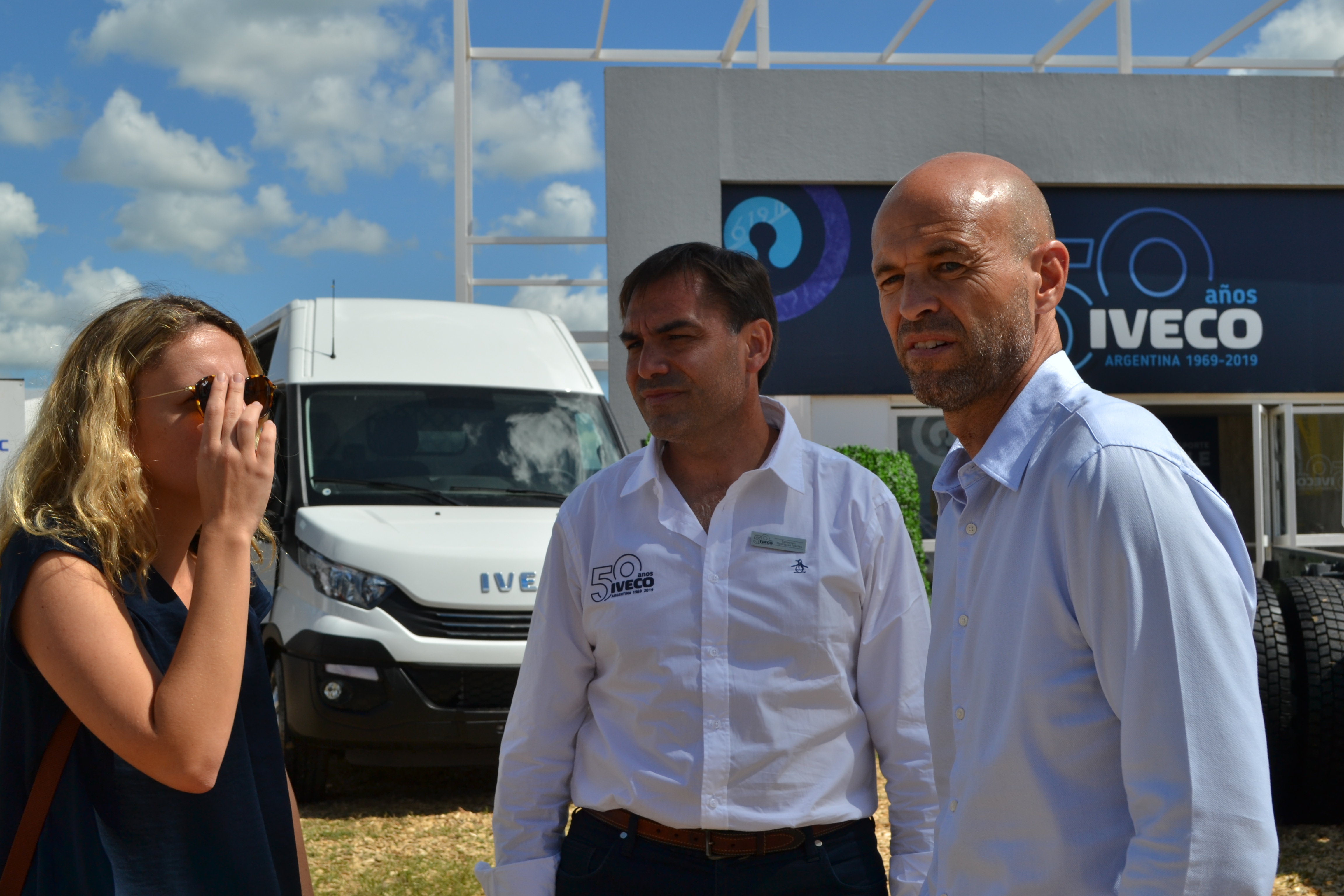 Los ministros Dante Sica y Guillermo Dietrich visitaron el stand de Iveco