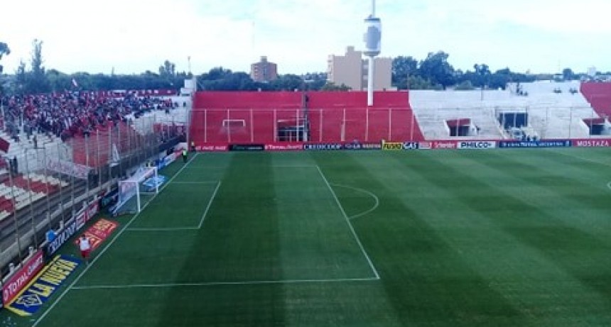 El papá del jugador Romero Giraud murió en la cancha