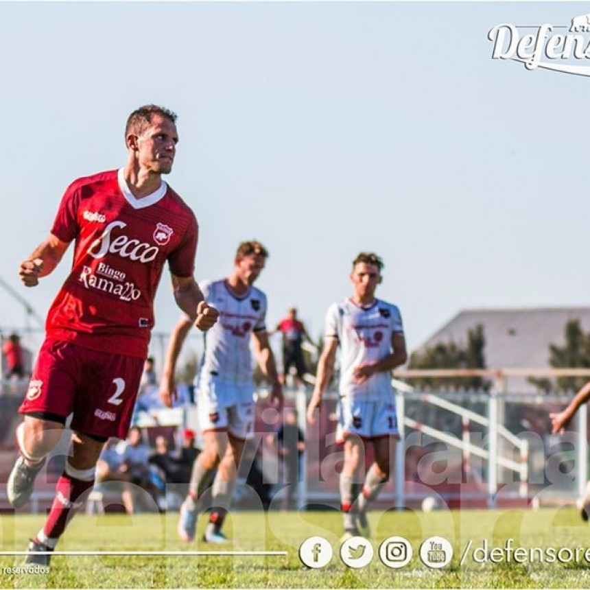 Defensores goleó a Douglas en Pergamino 