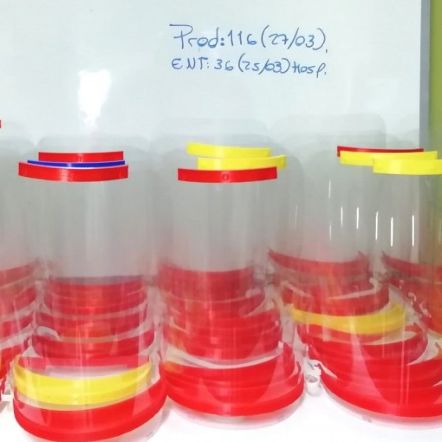 Voluntarios y Solidarios: José Siciliano y Martín Cabeza dos jóvenes de Villa Ramallo y Ramallo fabricaron más de 200 protectores faciales