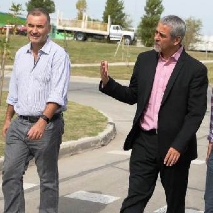 El Ministro Ferraresi visita Ramallo