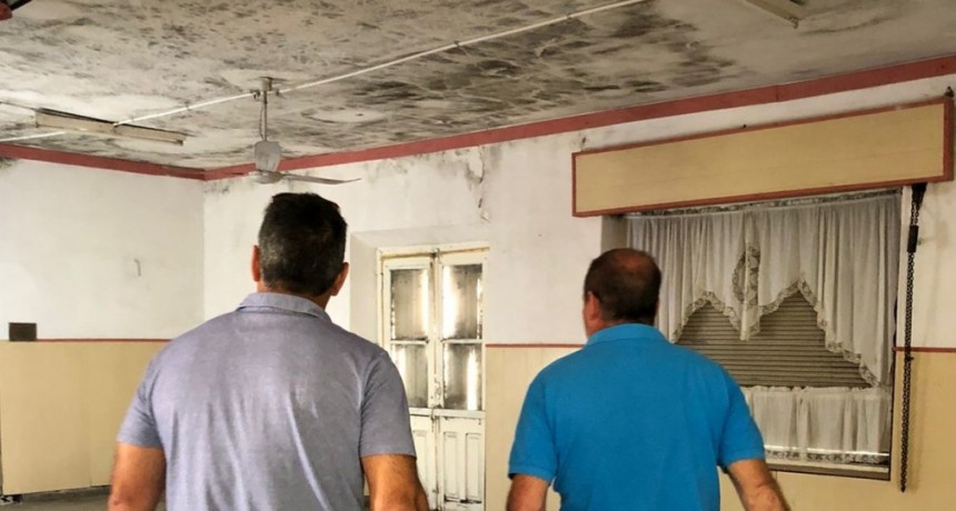 El Intendente municipal visitó la obra del círculo de escritores de Ramallo