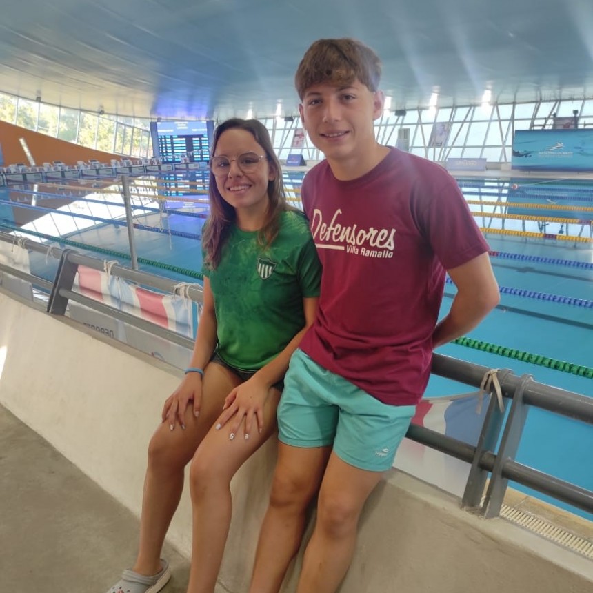 Buen desempeño de Clementina Butti y Alejo Trappo en el nacional de natación
