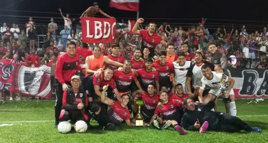 En los penales Rojo fue más efectivo que Social y se quedó con el título