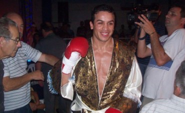 El “Gallo” Pucheta derrotó a Sala por K.O.T. en el cuarto Round