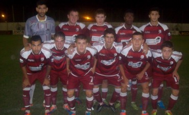 Los granates se quedaron sin invicto y sin la punta