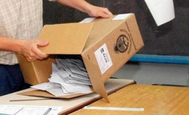 Se oficializaron las PASO y el cierre de listas