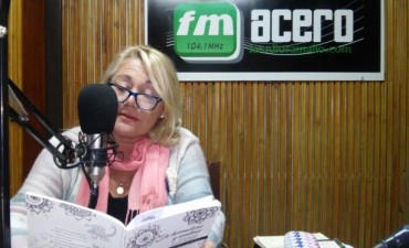 La escritora Sandra Genoud presenta su libro de poemas en la Feria del Libro