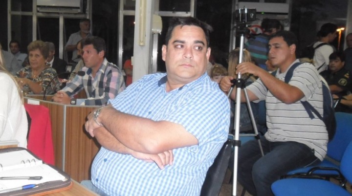 Piden acelerar los tiempos con la repavimentación del acceso a la localidad de El Paraíso