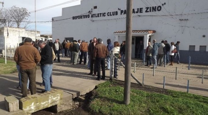 El Ministro Sarquís se reúne con los productores en el Paraje Zino